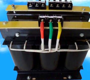 什么時候要裝設兩臺變壓器