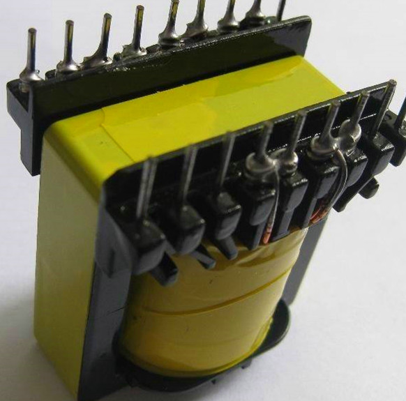 1683679785596560.jpg 變壓器的電壓調(diào)整