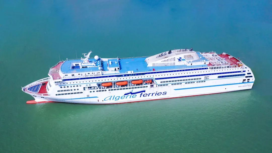 1747632820457206.jpg 從管理認(rèn)知突破到技術(shù)創(chuàng)新:華興變壓器的行業(yè)突圍路