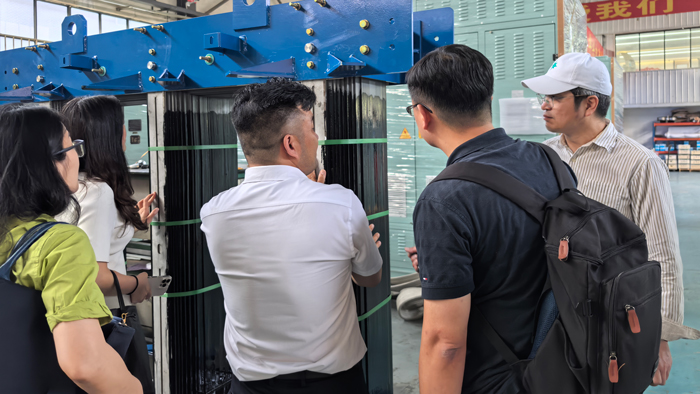 船廠與船東實地考察華興變壓器