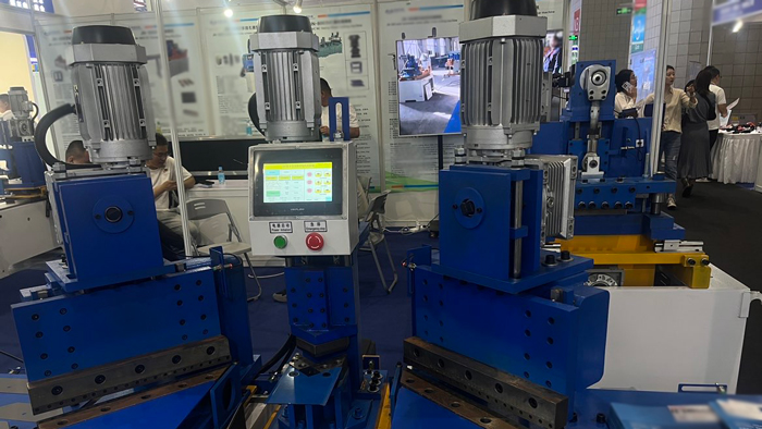 華興變壓器：于論壇汲取力量，向未來穩步邁進